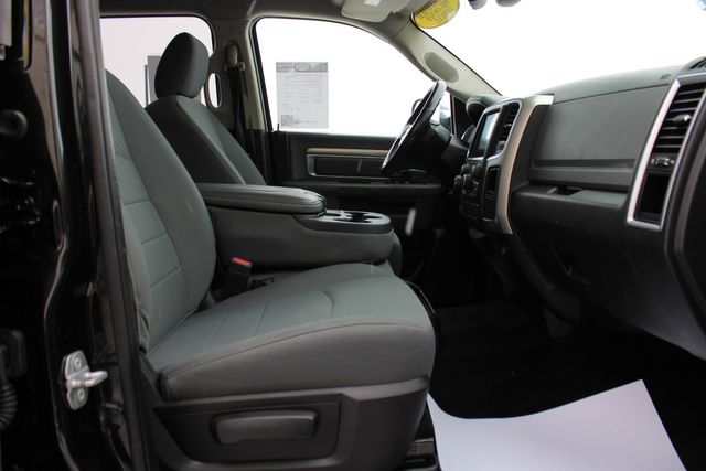 2016 Ram 1500 Big Horn Crewcab 4x4