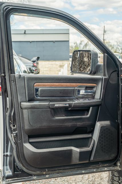 2016 Ram 1500 Laramie CREW CAB 4X4 W/ UPGRADES / REGULAR SERVICE | Austin, TX | Rocky Mountain Truck Stop Austin 2016 Ram 1500 Laramie CREW CAB 4X4 W/ UPGRADES / REGULAR SERVICE | Austin, TX | Rocky Mountain Truck Stop Austin