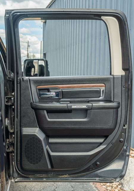 2016 Ram 1500 Laramie CREW CAB 4X4 W/ UPGRADES / REGULAR SERVICE | Austin, TX | Rocky Mountain Truck Stop Austin 2016 Ram 1500 Laramie CREW CAB 4X4 W/ UPGRADES / REGULAR SERVICE | Austin, TX | Rocky Mountain Truck Stop Austin