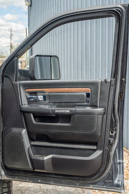 2016 Ram 1500 Laramie CREW CAB 4X4 W/ UPGRADES / REGULAR SERVICE | Austin, TX | Rocky Mountain Truck Stop Austin 2016 Ram 1500 Laramie CREW CAB 4X4 W/ UPGRADES / REGULAR SERVICE | Austin, TX | Rocky Mountain Truck Stop Austin