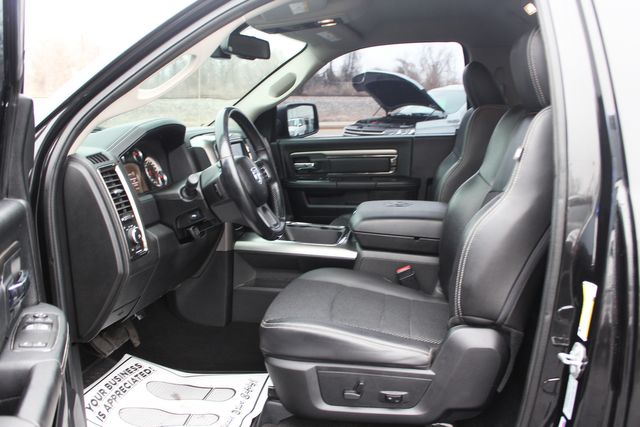 2016 Ram 1500 HEMI Sport R/T | Granite City, Illinois | MasterCars Company Inc. 2016 Ram 1500 HEMI Sport R/T | Granite City, Illinois | MasterCars Company Inc.