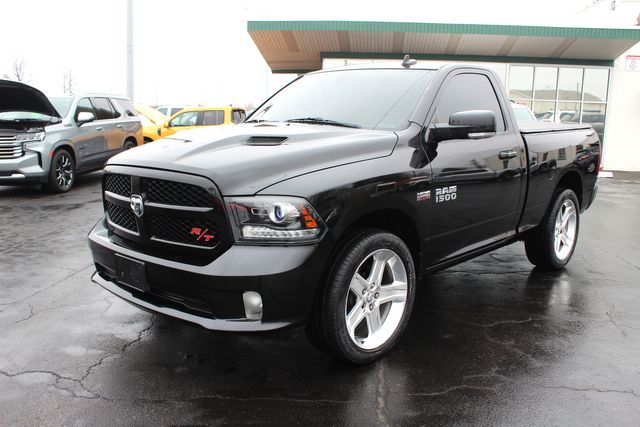 2016 Ram 1500 HEMI Sport R/T | Granite City, Illinois | MasterCars Company Inc. 2016 Ram 1500 HEMI Sport R/T | Granite City, Illinois | MasterCars Company Inc.
