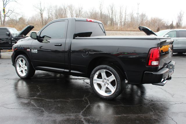 2016 Ram 1500 HEMI Sport R/T | Granite City, Illinois | MasterCars Company Inc. 2016 Ram 1500 HEMI Sport R/T | Granite City, Illinois | MasterCars Company Inc.