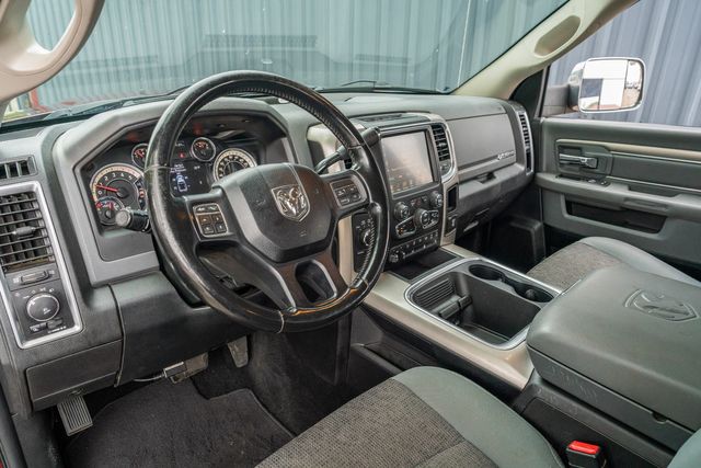 2016 Ram 2500 Big Horn CREW CAB 4X4 / 6.7L DIESEL / LUXURY GROUP | Dallas, TX | Rocky Mountain Truck Stop Dallas