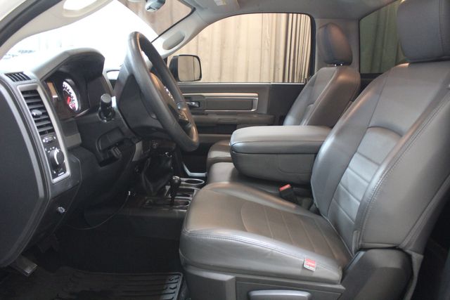 2016 Ram 2500 Diesel 4x4 Manual Tradesman | Roscoe, IL | Autoland Outlets 2016 Ram 2500 Diesel 4x4 Manual Tradesman | Roscoe, IL | Autoland Outlets