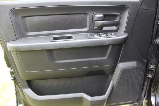 2016 Ram 2500 Diesel Manual 4x4 Tradesman | Roscoe, IL | Autoland Outlets 2016 Ram 2500 Diesel Manual 4x4 Tradesman | Roscoe, IL | Autoland Outlets