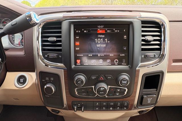 2016 Ram 2500 Laramie | Roscoe, IL | Autoland Outlets 2016 Ram 2500 Laramie | Roscoe, IL | Autoland Outlets