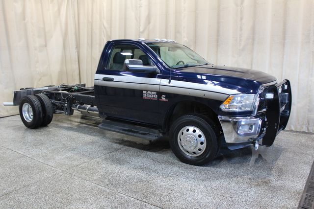 2016 Ram 3500 Chassis Cab 4x2 Diesel SLT | Roscoe, IL | Autoland Outlets 2016 Ram 3500 Chassis Cab 4x2 Diesel SLT | Roscoe, IL | Autoland Outlets