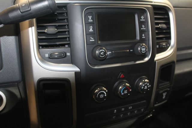 2016 Ram 3500 Chassis Cab 4x2 Diesel SLT | Roscoe, IL | Autoland Outlets 2016 Ram 3500 Chassis Cab 4x2 Diesel SLT | Roscoe, IL | Autoland Outlets