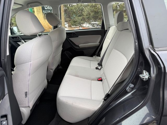 2016 Subaru Forester 2.5i