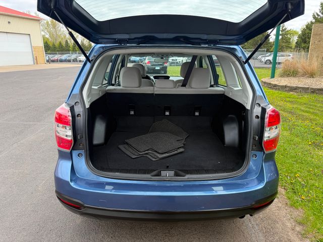 2016 Subaru Forester 2.5i
