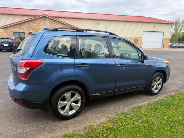 2016 Subaru Forester 2.5i