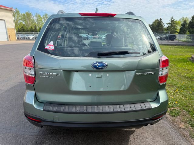 2016 Subaru Forester 2.5i