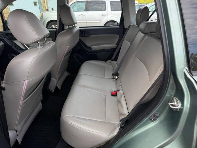 2016 Subaru Forester 2.5i