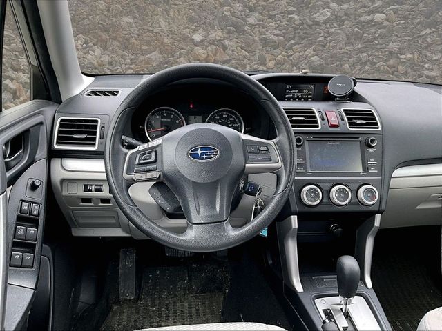 2016 Subaru Forester 2.5i