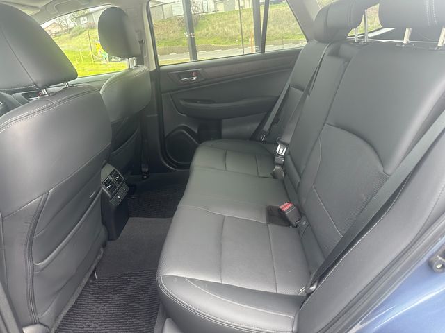 2016 Subaru Outback 3.6R Limited | Ashland, OR | Ashland Motor Company 2016 Subaru Outback 3.6R Limited | Ashland, OR | Ashland Motor Company