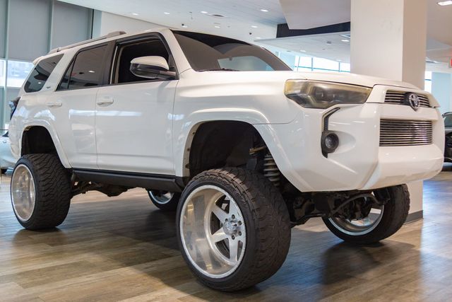 2016 Toyota 4Runner Lifted 6" SR5 l wheel pkg $2,995