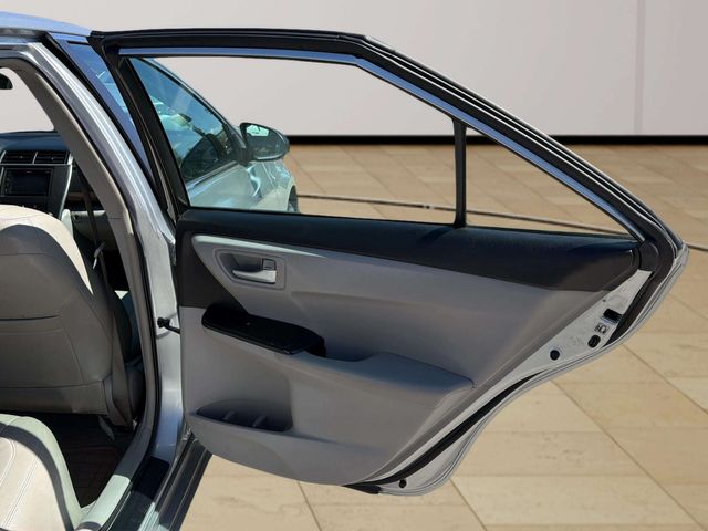 2016 Toyota Camry LE | Alpharetta, GA | Star Motors