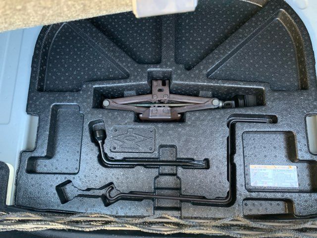 2016 Toyota Camry Hybrid LE | San Antonio, TX | Clear Choice Automotive South 2016 Toyota Camry Hybrid LE | San Antonio, TX | Clear Choice Automotive South