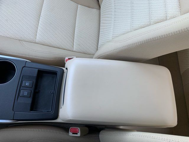 2016 Toyota Camry Hybrid LE | San Antonio, TX | Clear Choice Automotive South 2016 Toyota Camry Hybrid LE | San Antonio, TX | Clear Choice Automotive South