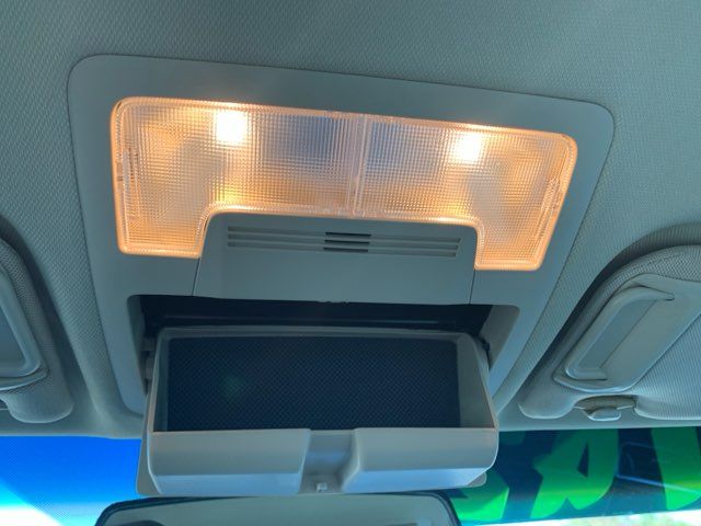 2016 Toyota Camry Hybrid LE | San Antonio, TX | Clear Choice Automotive South