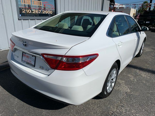 2016 Toyota Camry Hybrid LE | San Antonio, TX | Clear Choice Automotive South