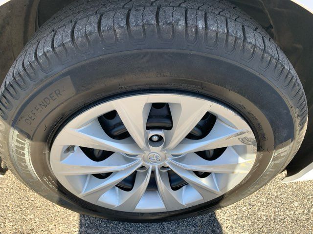 2016 Toyota Camry Hybrid LE | San Antonio, TX | Clear Choice Automotive South 2016 Toyota Camry Hybrid LE | San Antonio, TX | Clear Choice Automotive South