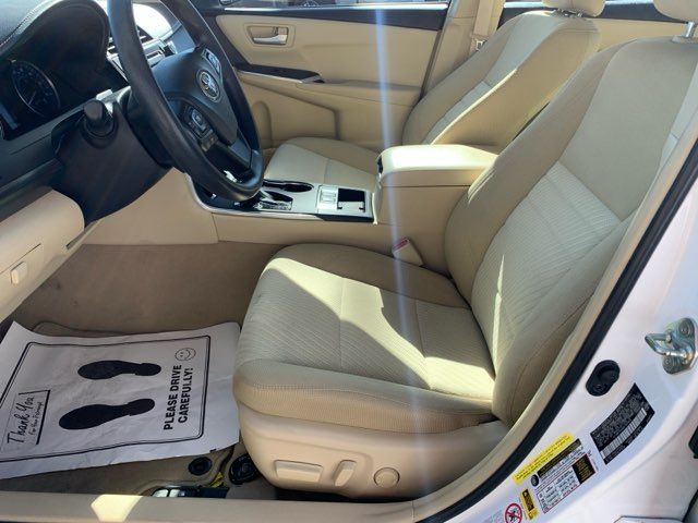 2016 Toyota Camry Hybrid LE | San Antonio, TX | Clear Choice Automotive South