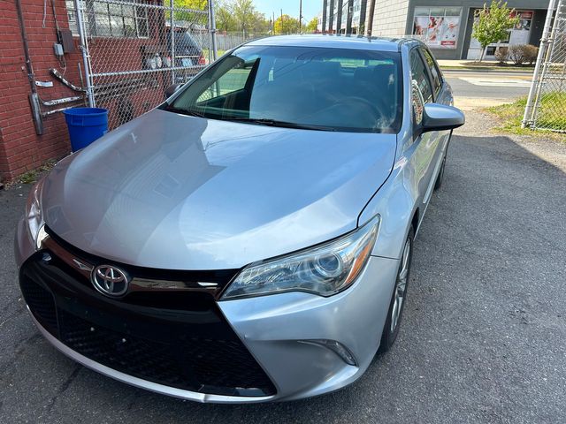 2016 Toyota Camry SE | New Brunswick, New Jersey | Brilliant Auto Sales