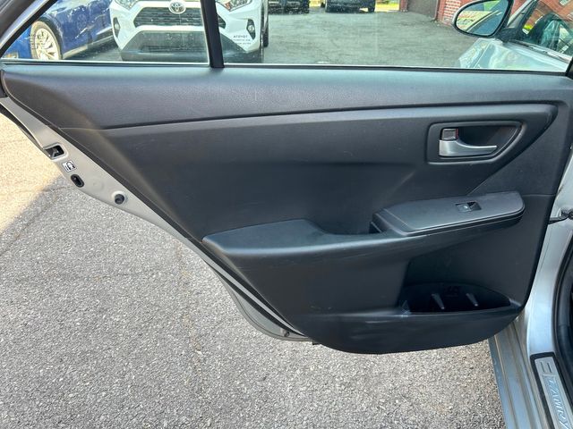 2016 Toyota Camry SE | New Brunswick, New Jersey | Brilliant Auto Sales