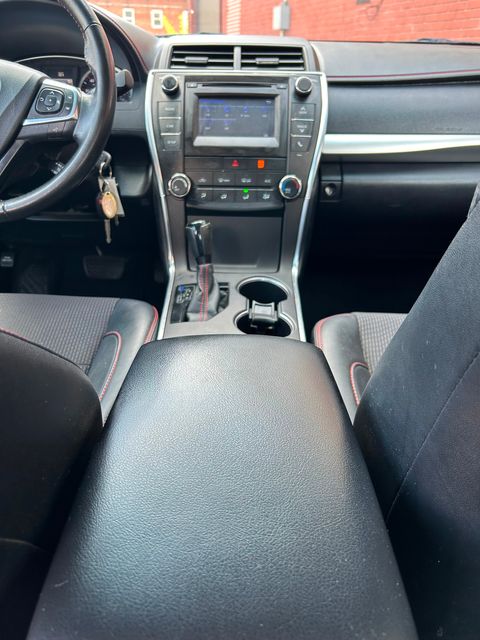 2016 Toyota Camry SE | New Brunswick, New Jersey | Brilliant Auto Sales