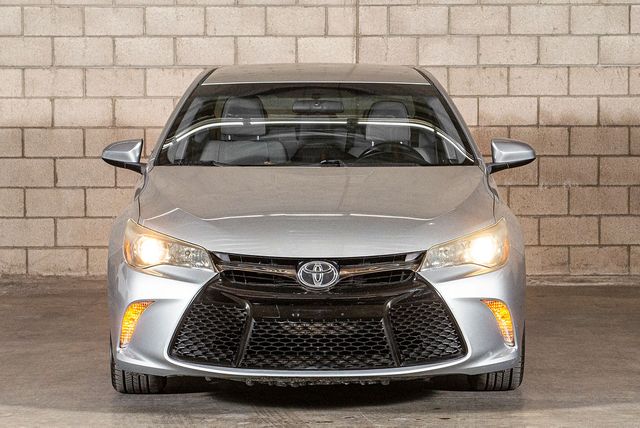 2016 Toyota Camry SE | Van Nuys, CA | Stellar Auto INC.