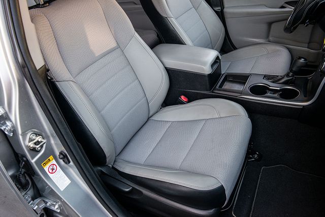 2016 Toyota Camry SE | Van Nuys, CA | Stellar Auto INC.