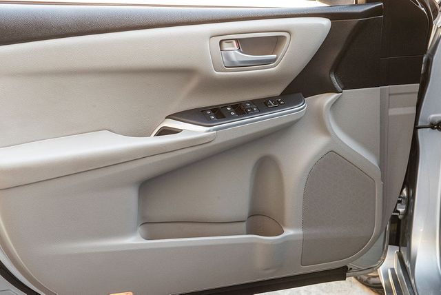 2016 Toyota Camry SE | Van Nuys, CA | Stellar Auto INC.