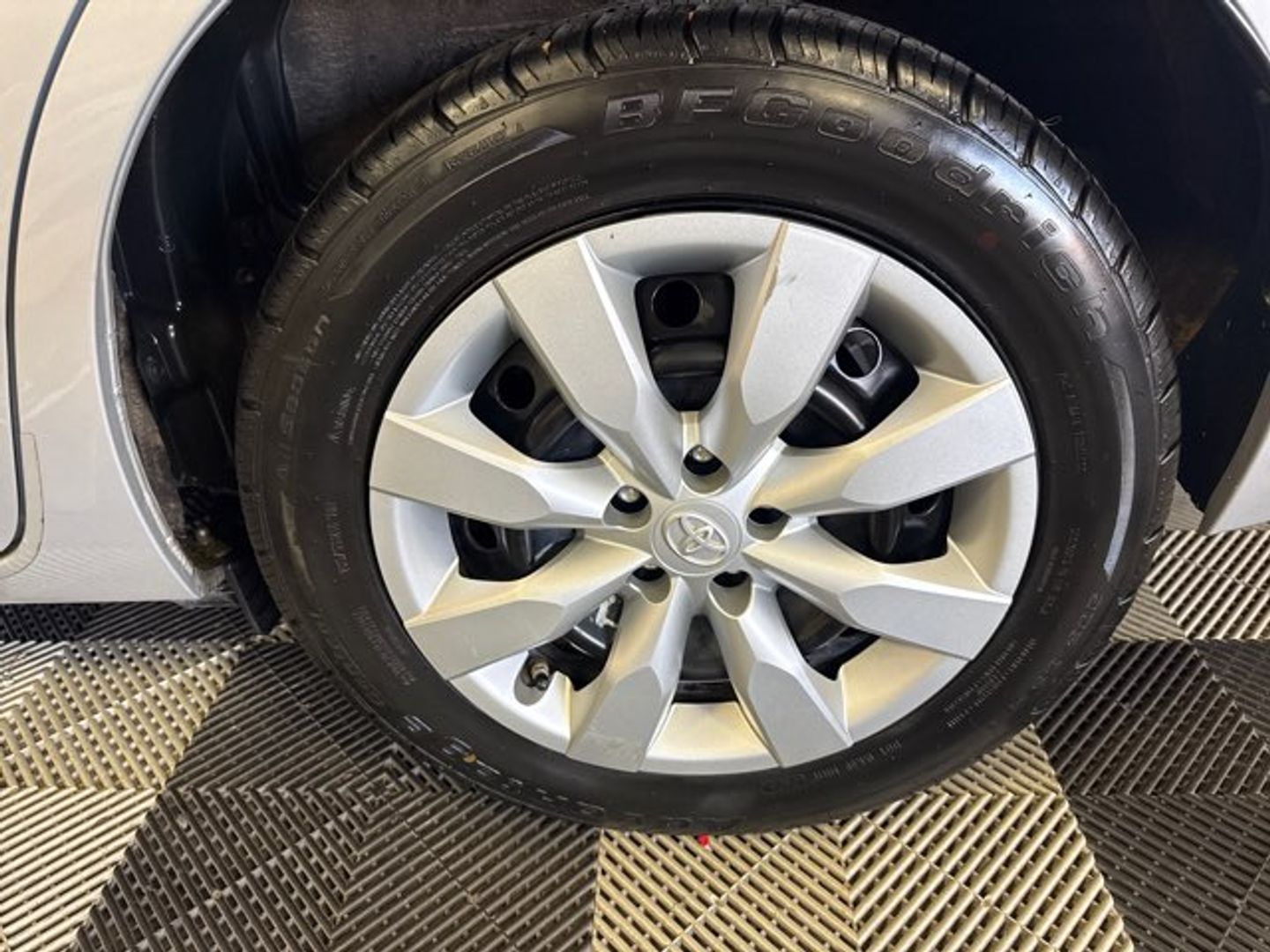 2016 Toyota Corolla LE [1F7] Classic Silver Metallic at Gerry Lane Buick GMC