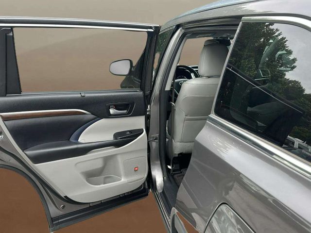 2016 Toyota Highlander Limited | Alpharetta, GA | Star Motors 2016 Toyota Highlander Limited | Alpharetta, GA | Star Motors