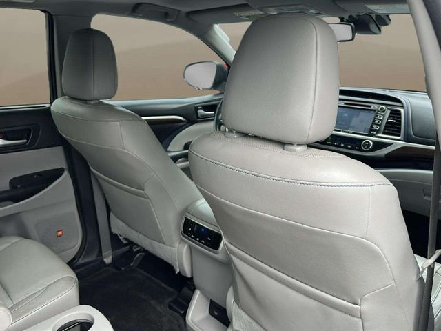 2016 Toyota Highlander Limited | Alpharetta, GA | Star Motors 2016 Toyota Highlander Limited | Alpharetta, GA | Star Motors