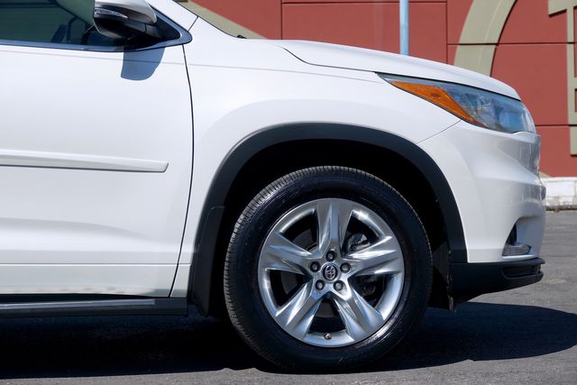 2016 Toyota Highlander Limited V6 AWD | Carrollton, TX | Perfect Motorcars 2016 Toyota Highlander Limited V6 AWD | Carrollton, TX | Perfect Motorcars