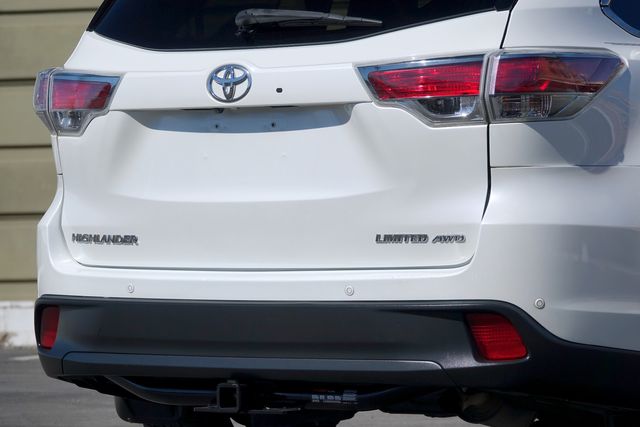 2016 Toyota Highlander Limited V6 AWD | Carrollton, TX | Perfect Motorcars 2016 Toyota Highlander Limited V6 AWD | Carrollton, TX | Perfect Motorcars