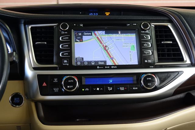 2016 Toyota Highlander Limited V6 AWD | Carrollton, TX | Perfect Motorcars 2016 Toyota Highlander Limited V6 AWD | Carrollton, TX | Perfect Motorcars