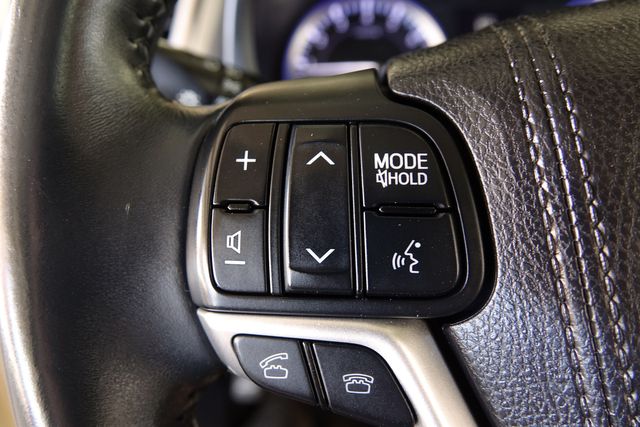 2016 Toyota Highlander Limited V6 AWD | Carrollton, TX | Perfect Motorcars 2016 Toyota Highlander Limited V6 AWD | Carrollton, TX | Perfect Motorcars