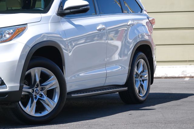 2016 Toyota Highlander Limited V6 AWD | Carrollton, TX | Perfect Motorcars 2016 Toyota Highlander Limited V6 AWD | Carrollton, TX | Perfect Motorcars