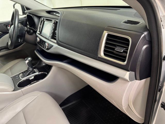 2016 Toyota Highlander XLE | Houston, TX | Houston Auto Credit 2016 Toyota Highlander XLE | Houston, TX | Houston Auto Credit