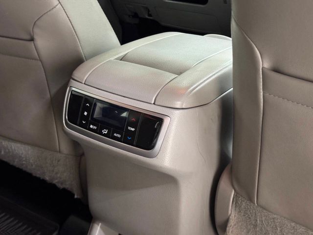 2016 Toyota Highlander XLE | Houston, TX | Houston Auto Credit