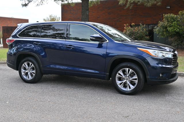 2016 Toyota Highlander LE
