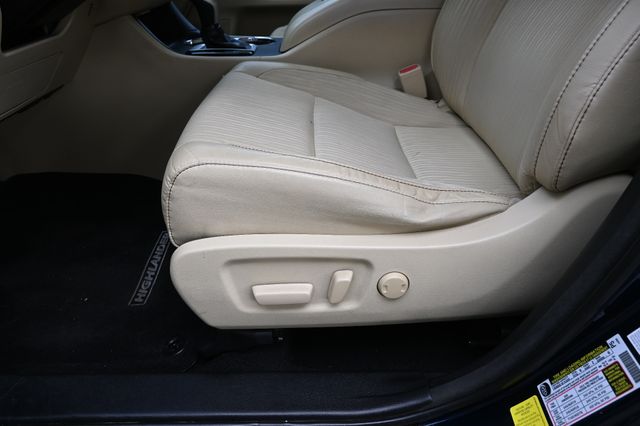 2016 Toyota Highlander LE