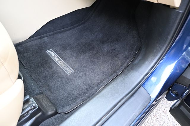 2016 Toyota Highlander LE