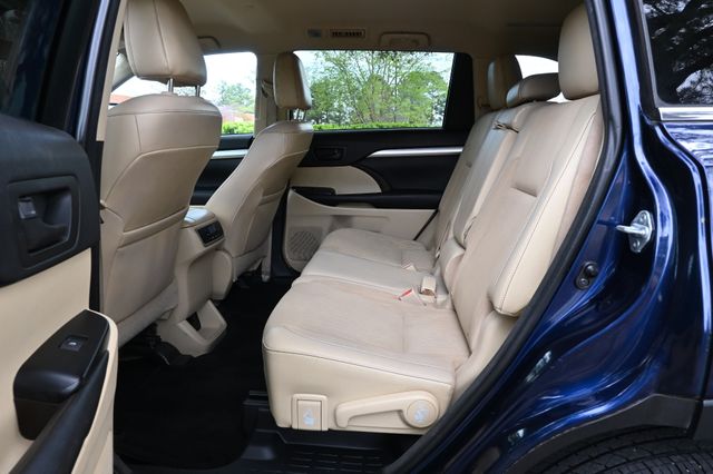 2016 Toyota Highlander LE