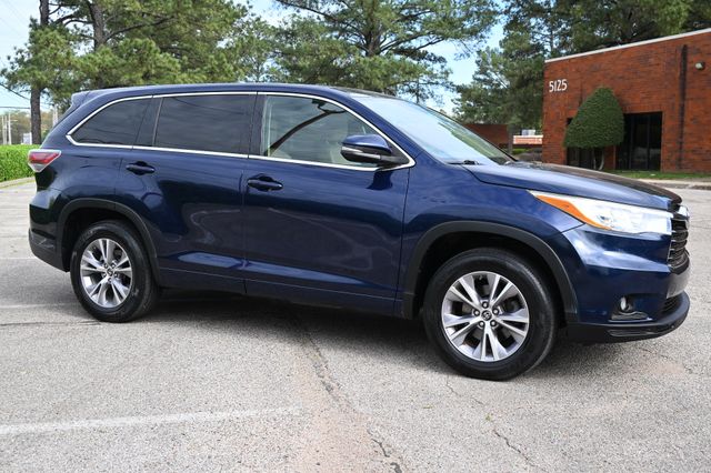 2016 Toyota Highlander LE