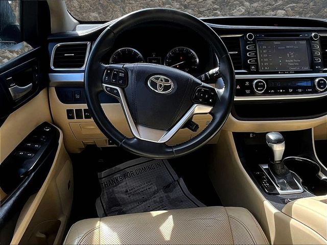 2016 Toyota Highlander Limited
